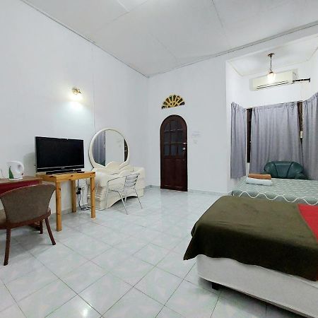 Rumah Rehat Qnm Holidays Kuala Terengganu Exterior photo